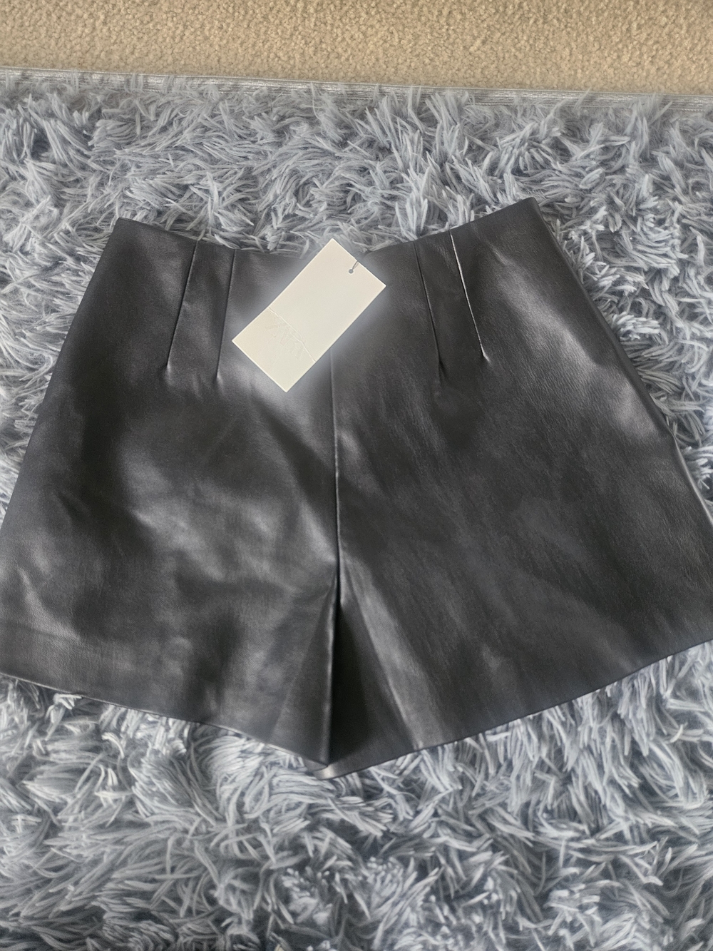 Leather Shorta - Picture 5 of 5